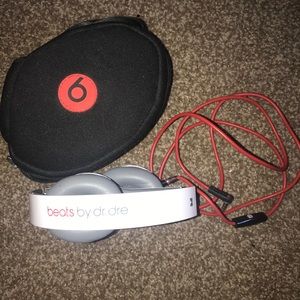 Beats Headphones: GREAT Condition!!